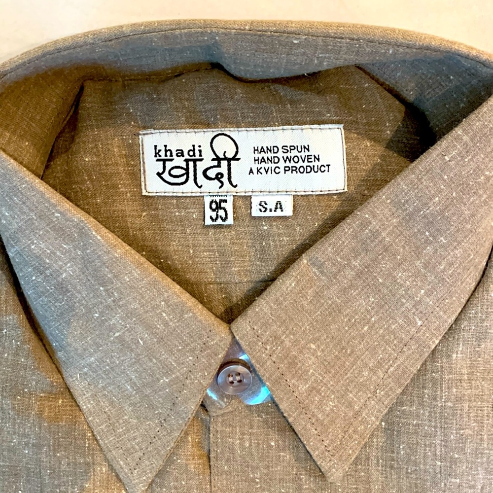 Khadi made in India hand spun hand woven cotton fabric Men short sleeve shirt